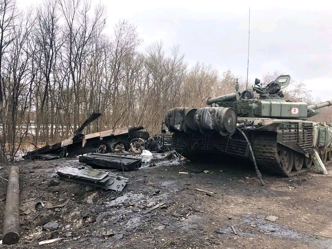 Наші “соколи” на сході перемотлошили багато техніки російських загарбників